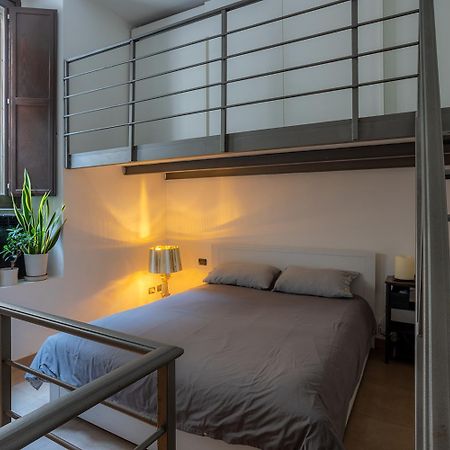 Life Is Beautiful Design Loft Navigli Romolo, Netflix, Wifi, Ac And Street Parking Milão Exterior foto