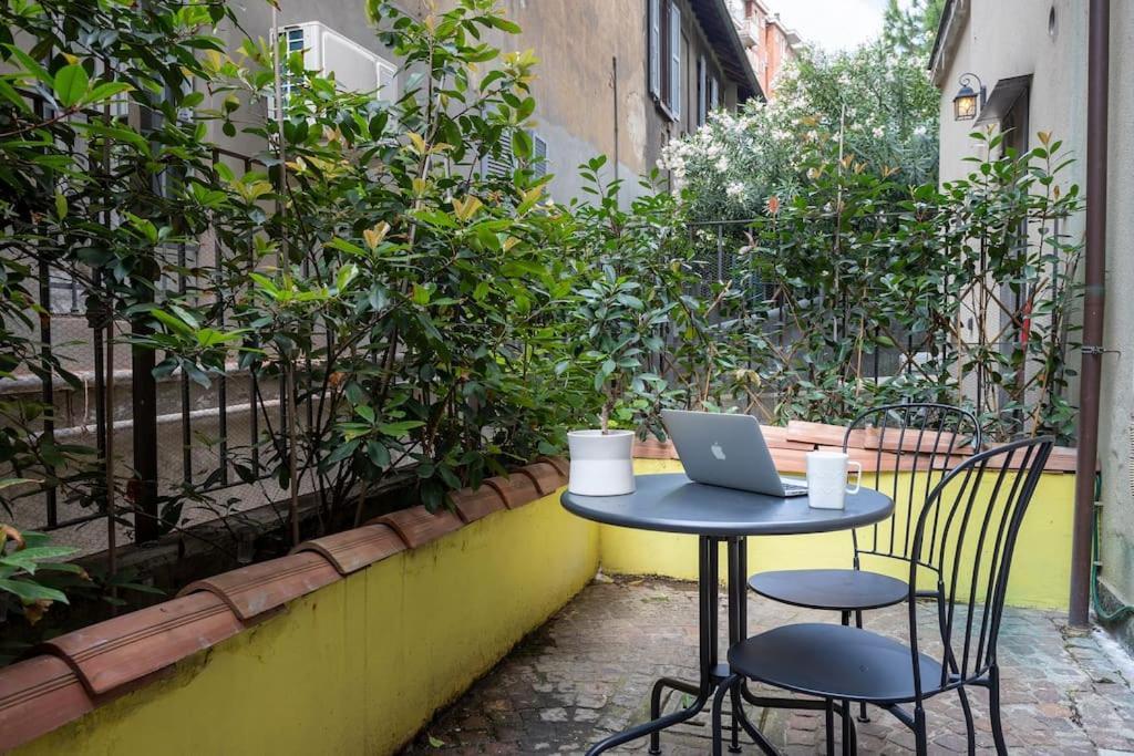 Life Is Beautiful Design Loft Navigli Romolo, Netflix, Wifi, Ac And Street Parking Milão Exterior foto